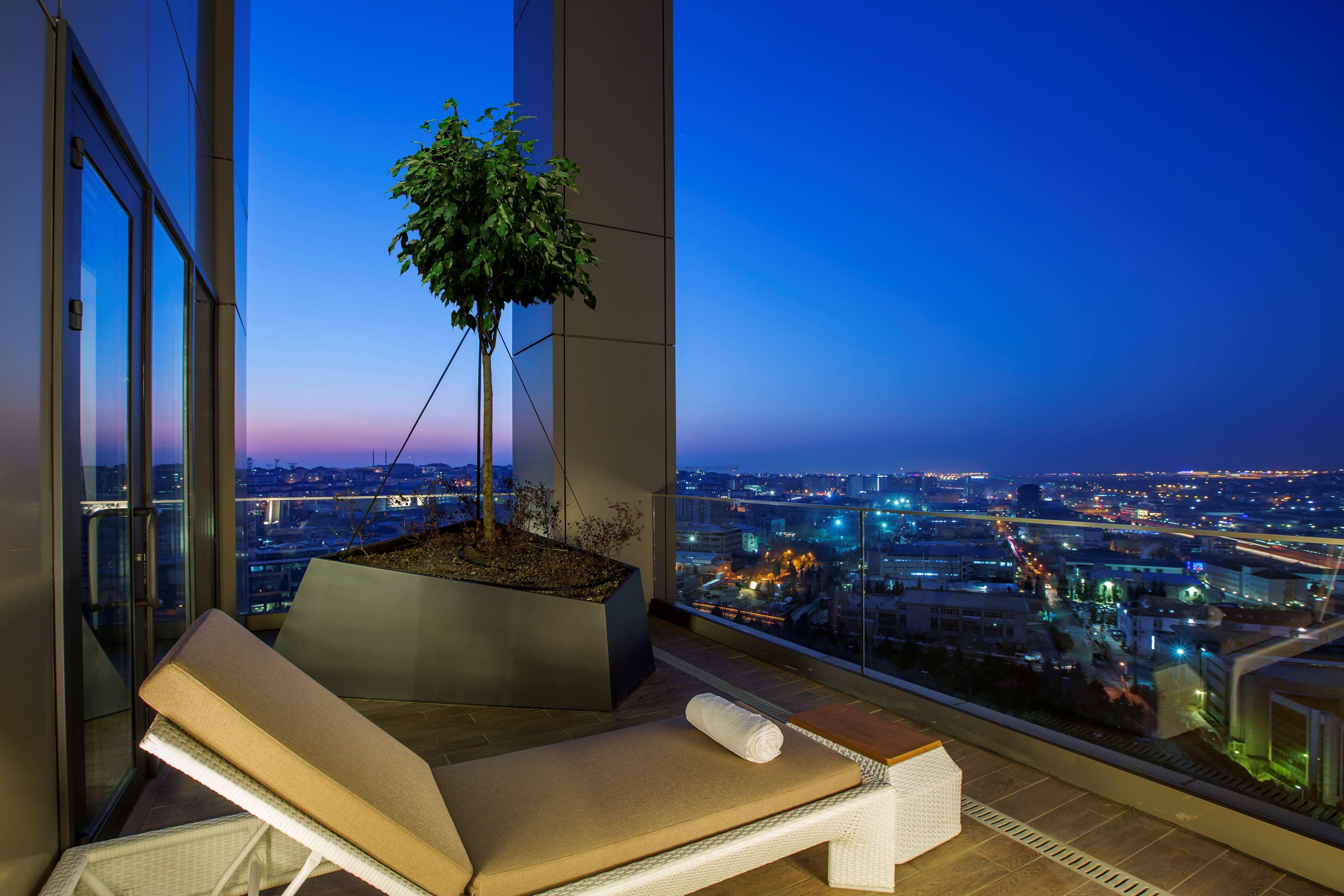 Hilton Garden Atatürk Airport Hotel 4*