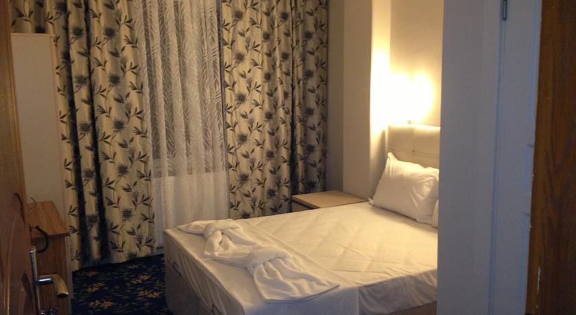Hilton Garden Atatuerk Airport Отель 4*