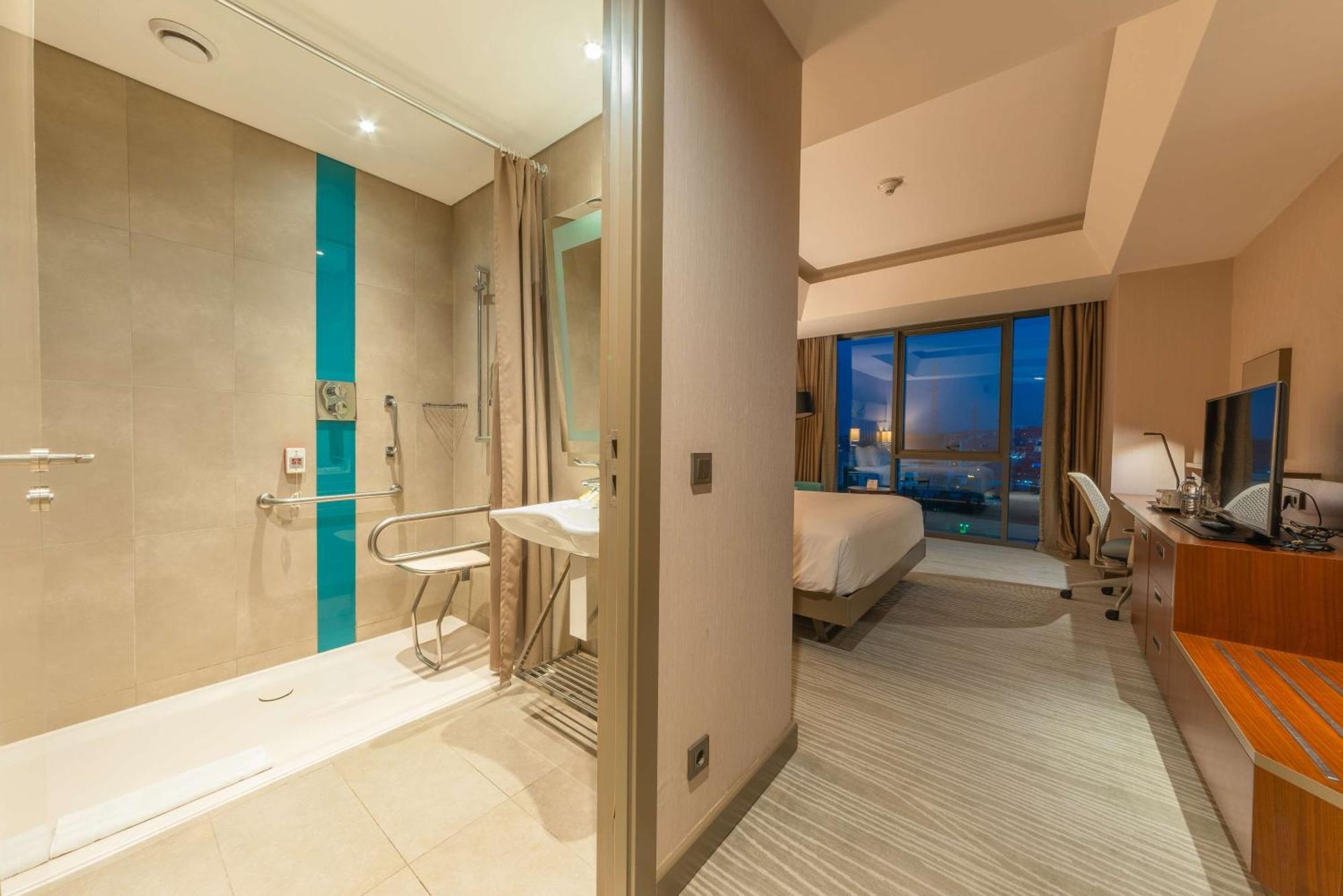 Hilton Garden Atatuerk Airport 4* Стамбул