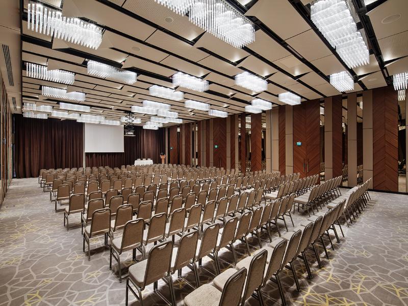 Отель Hilton Garden Atatuerk Airport 4*