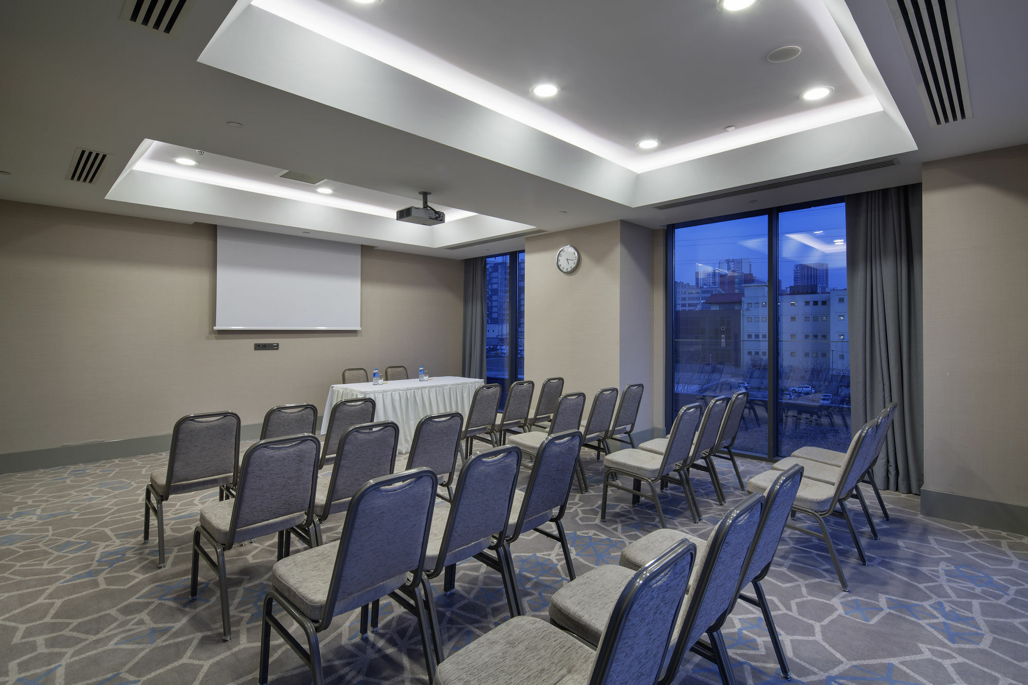 Hilton Garden Atatuerk Airport 4* Стамбул